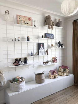 Kinderzimmer Gassien Paris mit Modulare Regale weißs, jouunds und rangements design skandinavisch épuré.